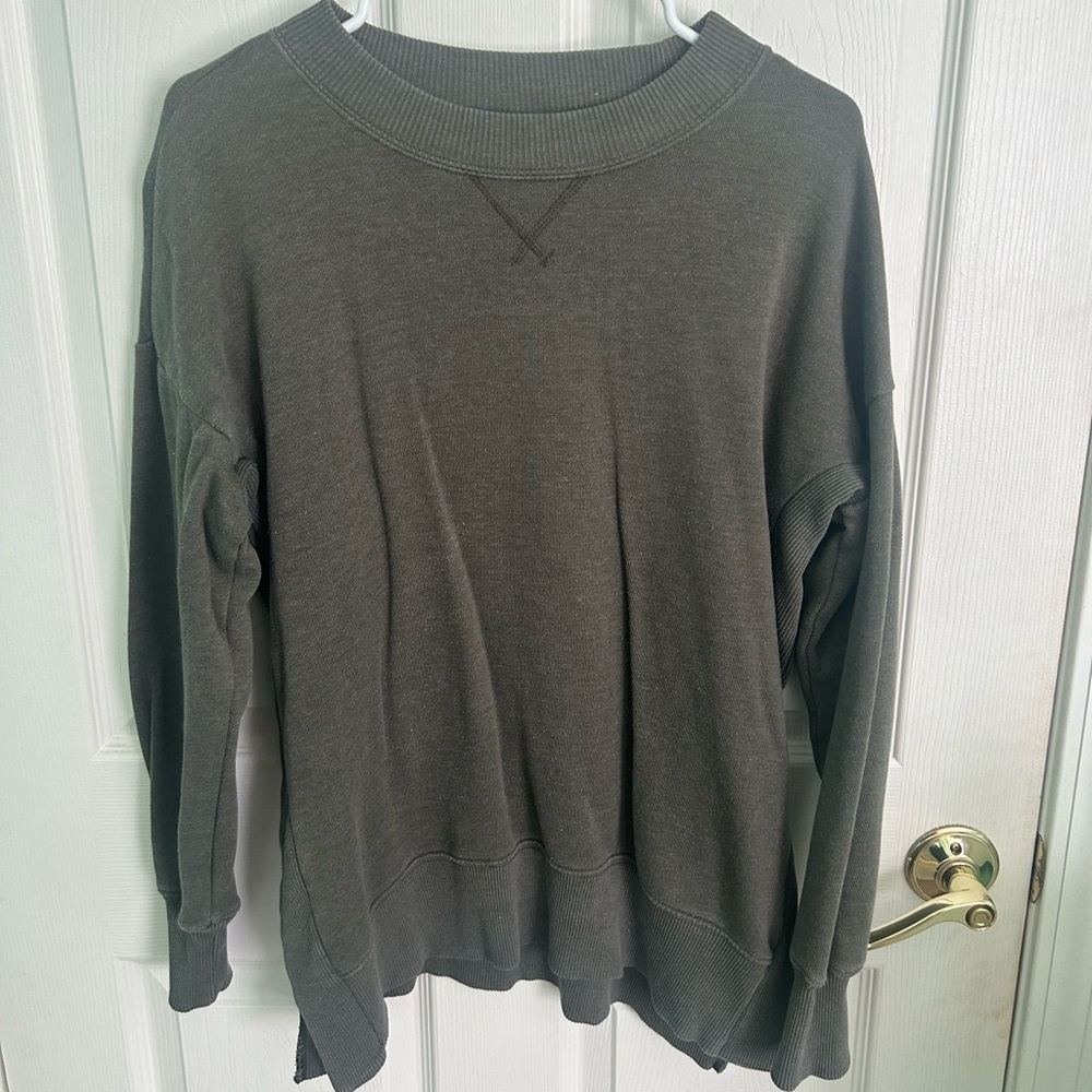Army Green women’s aerie long sleeve shirt